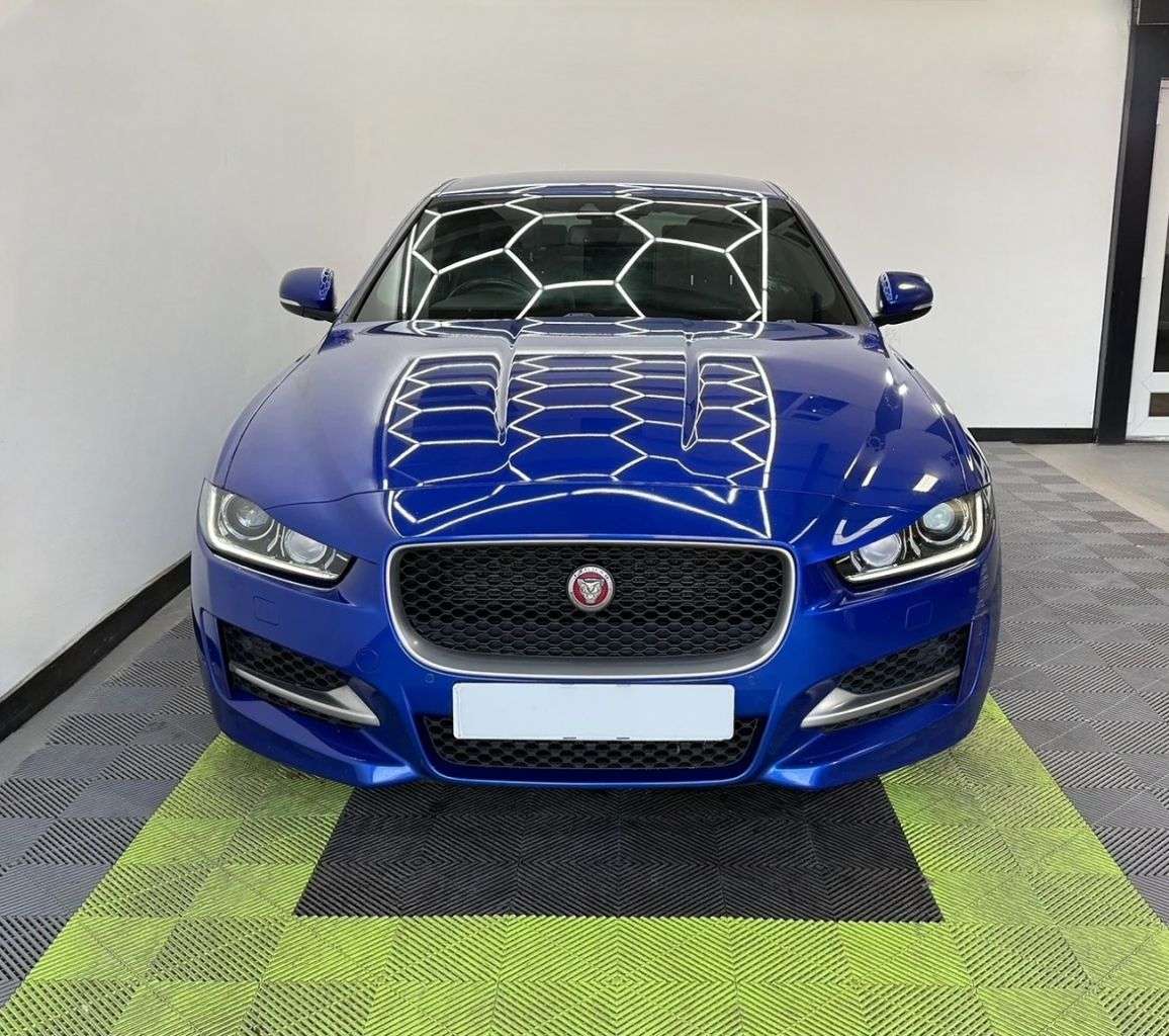 2017 JAGUAR XE 2017 JAGUAR XE