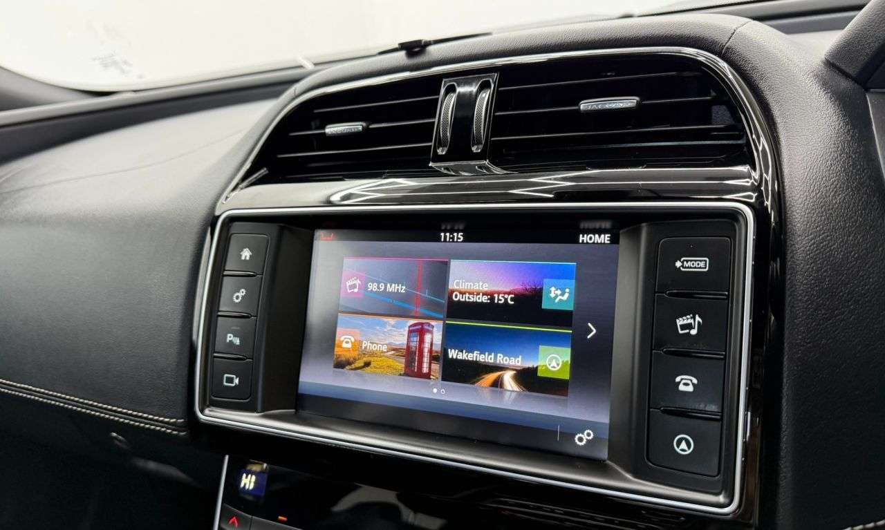 2017 JAGUAR XE 2017 JAGUAR XE