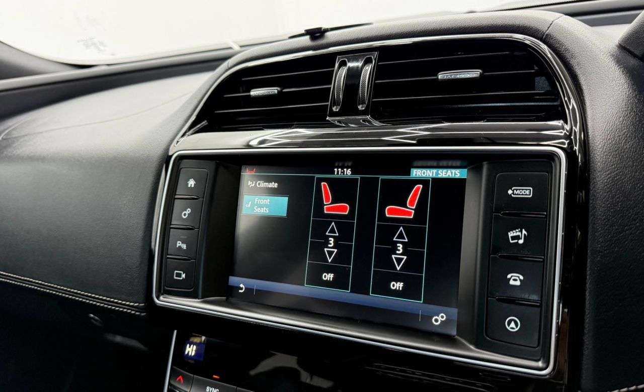 2017 JAGUAR XE 2017 JAGUAR XE