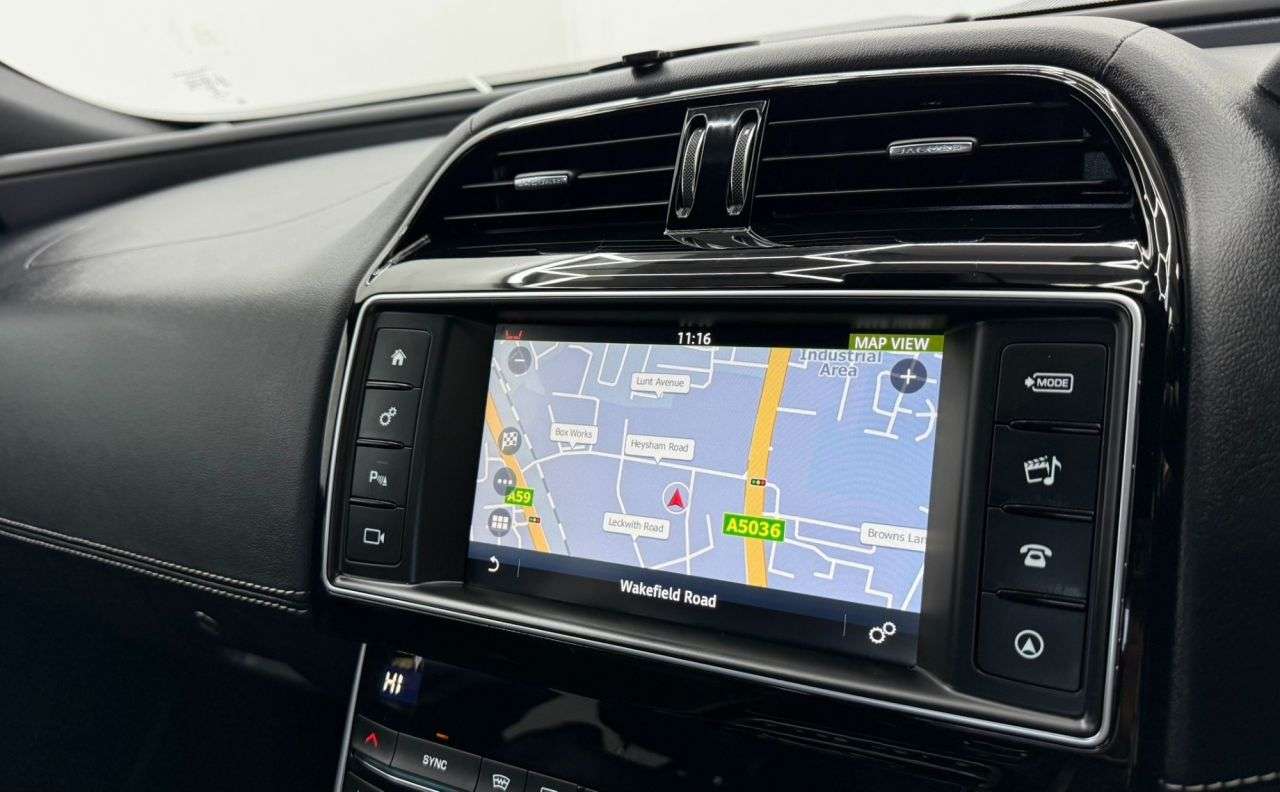 2017 JAGUAR XE 2017 JAGUAR XE