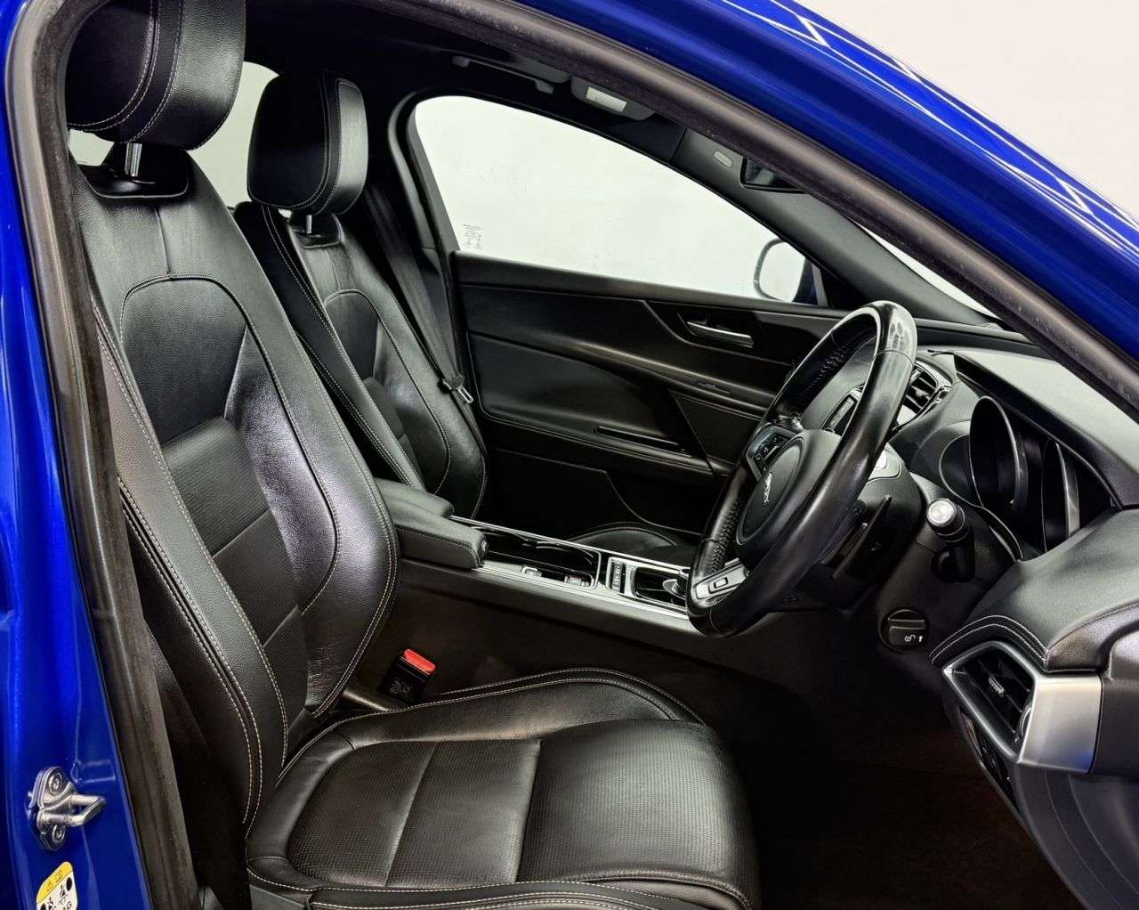 2017 JAGUAR XE 2017 JAGUAR XE