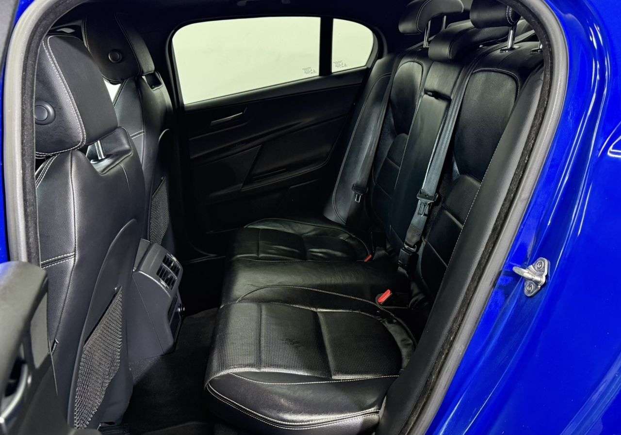 2017 JAGUAR XE 2017 JAGUAR XE