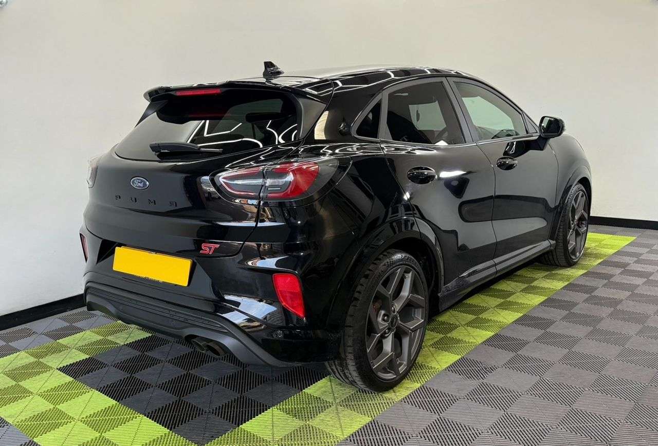 A 2024 FORD PUMA 1.0T EcoBoost MHEV ST SUV 5dr Petrol Hybrid DCT Euro 6 (s/s) (170 ps) A 2024 FORD PUMA 1.0T EcoBoost MHEV ST SUV 5dr Petrol Hybrid DCT Euro 6 (s/s) (170 ps)