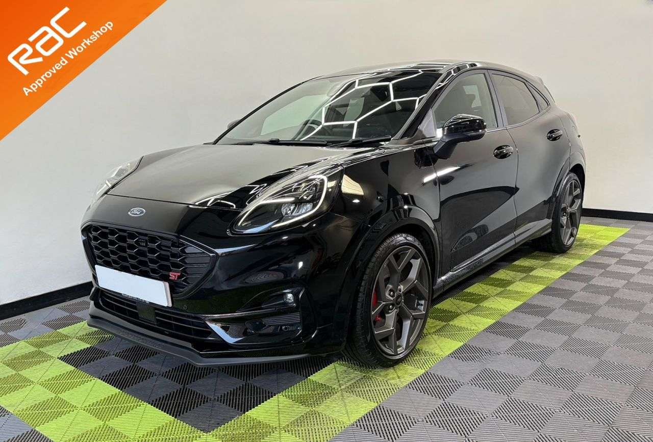 A 2024 FORD PUMA 1.0T EcoBoost MHEV ST SUV 5dr Petrol Hybrid DCT Euro 6 (s/s) (170 ps) A 2024 FORD PUMA 1.0T EcoBoost MHEV ST SUV 5dr Petrol Hybrid DCT Euro 6 (s/s) (170 ps)