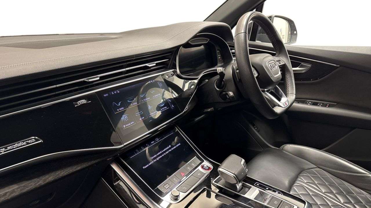 2023 AUDI SQ7 2023 AUDI SQ7