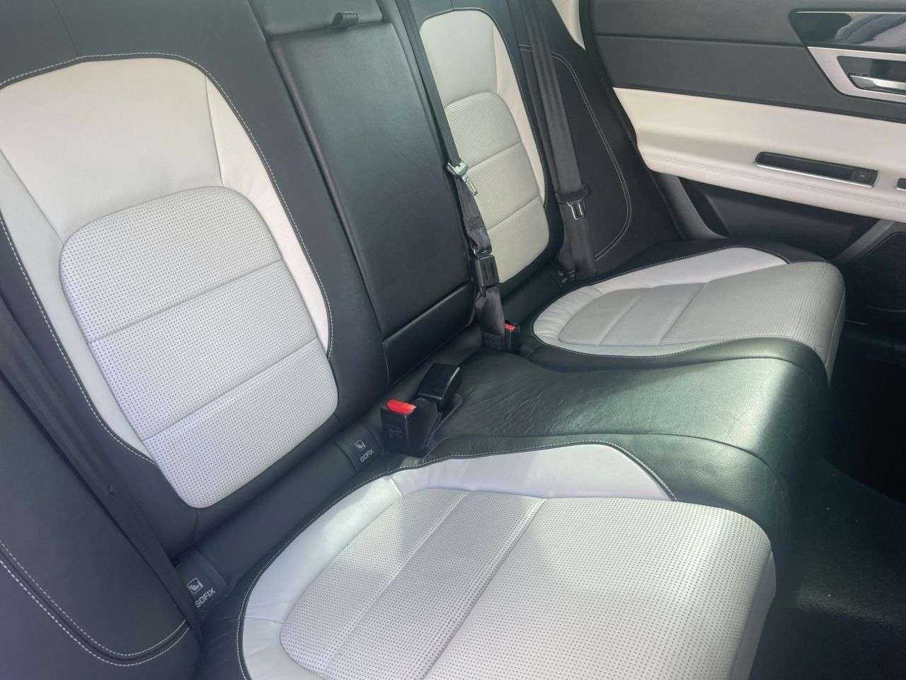 2016 JAGUAR XF 2016 JAGUAR XF