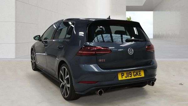 2019 VOLKSWAGEN GOLF 2019 VOLKSWAGEN GOLF