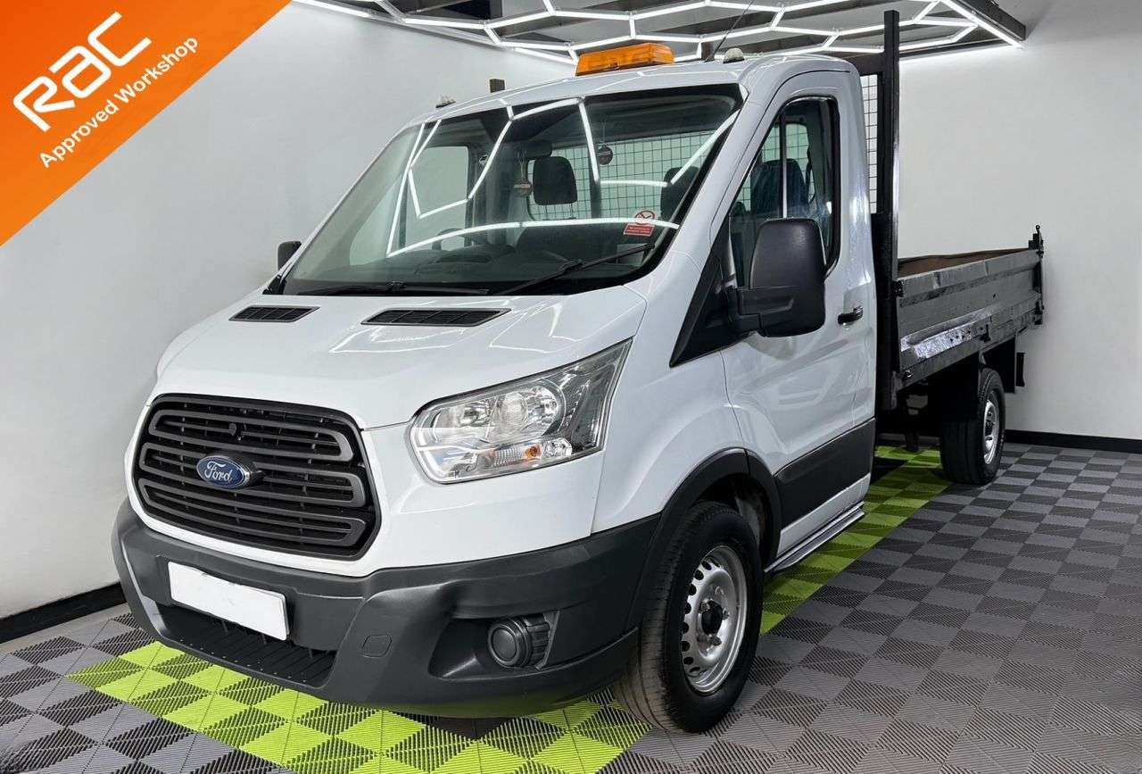 A 2016 FORD TRANSIT 2.2 TDCi 350 Chassis Cab 2dr Diesel Manual RWD L2 H1 Euro 5 (DRW) (125 ps) A 2016 FORD TRANSIT 2.2 TDCi 350 Chassis Cab 2dr Diesel Manual RWD L2 H1 Euro 5 (DRW) (125 ps)