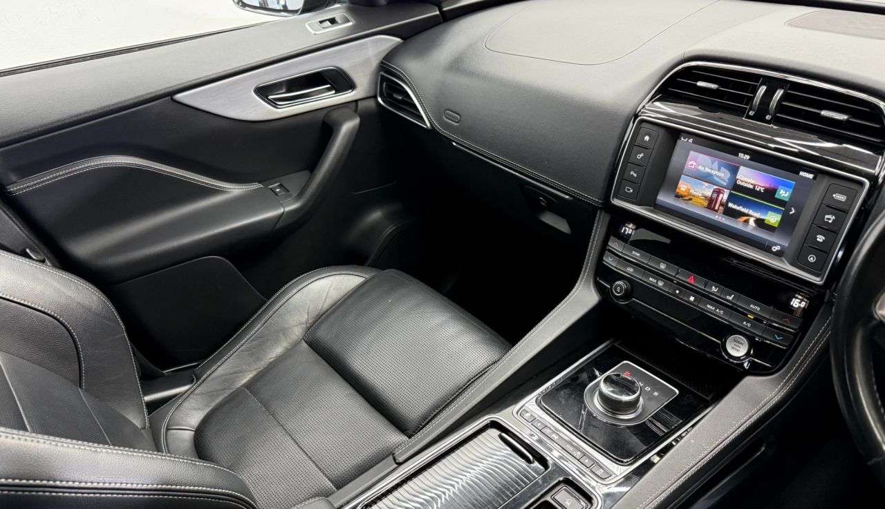 2018 JAGUAR F-PACE 2018 JAGUAR F-PACE