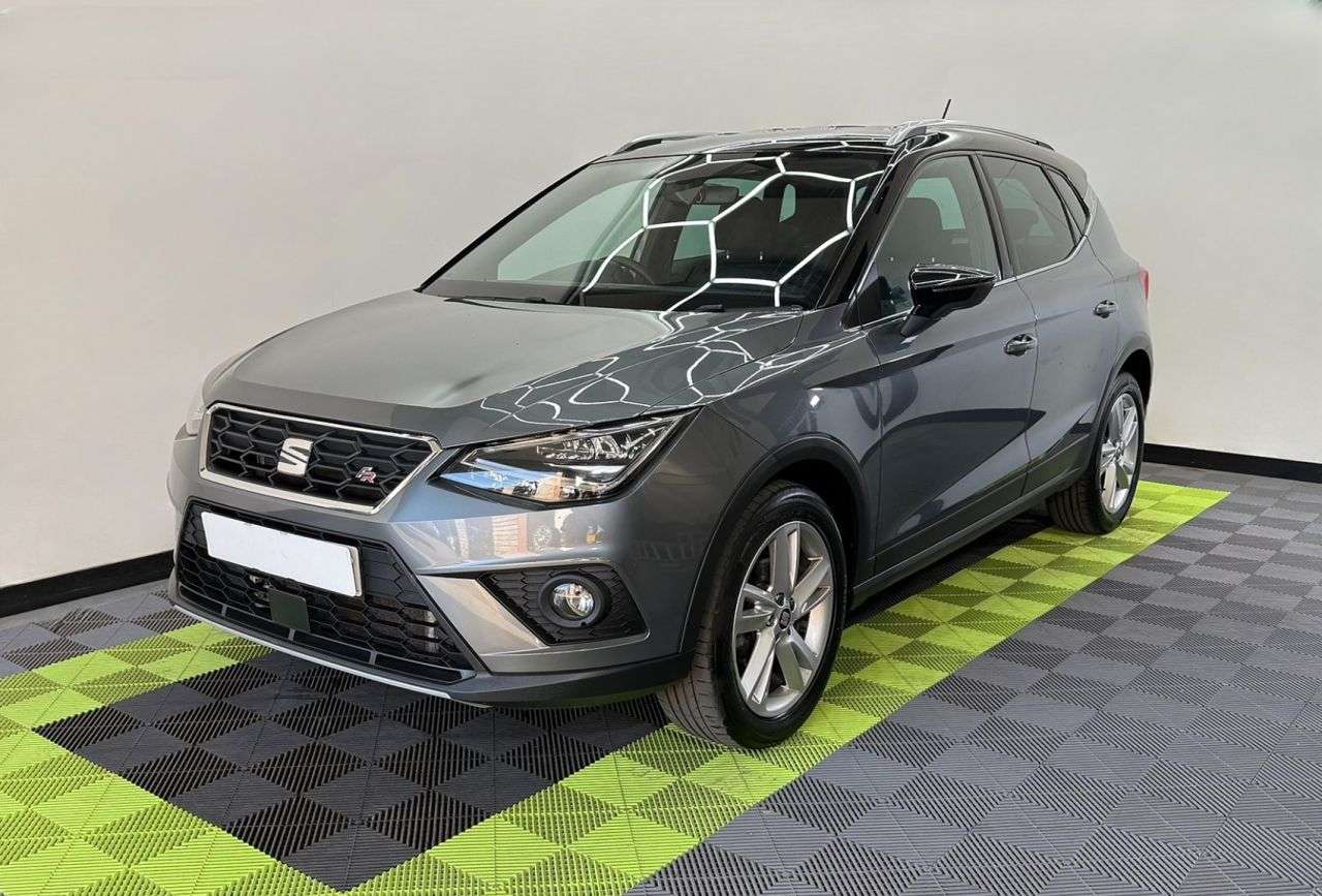 A 2018 SEAT ARONA 1.5 TSI EVO FR SUV 5dr Petrol Manual Euro 6 (s/s) (150 ps) A 2018 SEAT ARONA 1.5 TSI EVO FR SUV 5dr Petrol Manual Euro 6 (s/s) (150 ps)