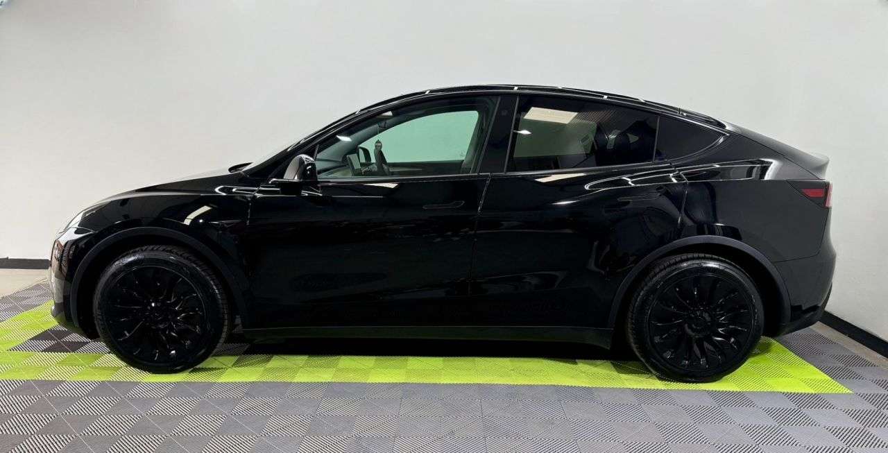 2023 TESLA MODEL Y 2023 TESLA MODEL Y