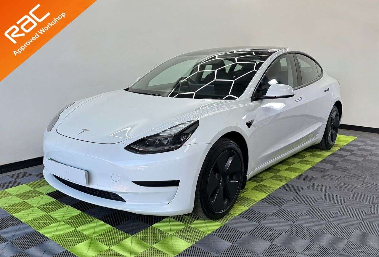A 2022 TESLA MODEL 3 Standard Range Plus Saloon 4dr Electric Auto RWD (241 bhp) A 2022 TESLA MODEL 3 Standard Range Plus Saloon 4dr Electric Auto RWD (241 bhp)