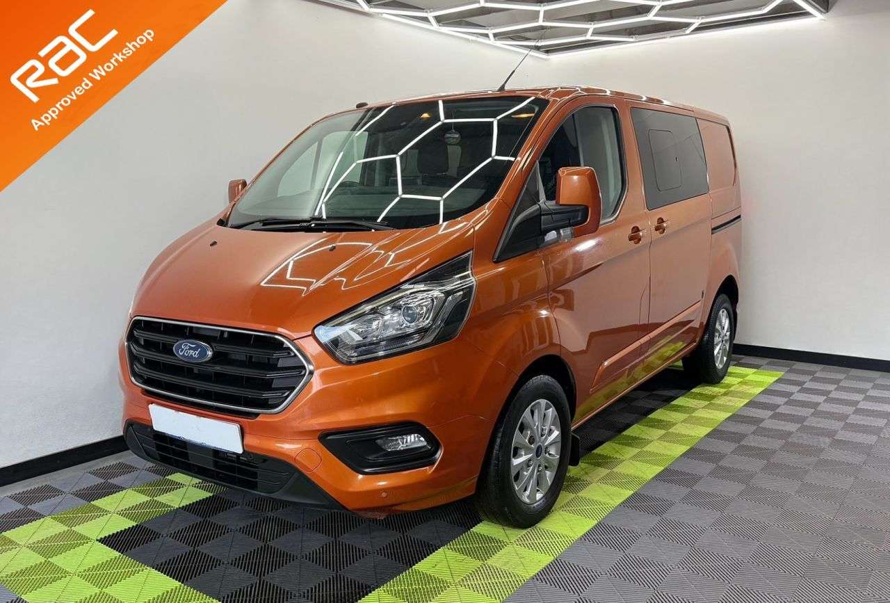 A 2019 FORD TRANSIT CUSTOM 2.0 300 EcoBlue Limited Crew Van Double Cab 5dr Diesel Manual L1 H1 Euro 6 A 2019 FORD TRANSIT CUSTOM 2.0 300 EcoBlue Limited Crew Van Double Cab 5dr Diesel Manual L1 H1 Euro 6