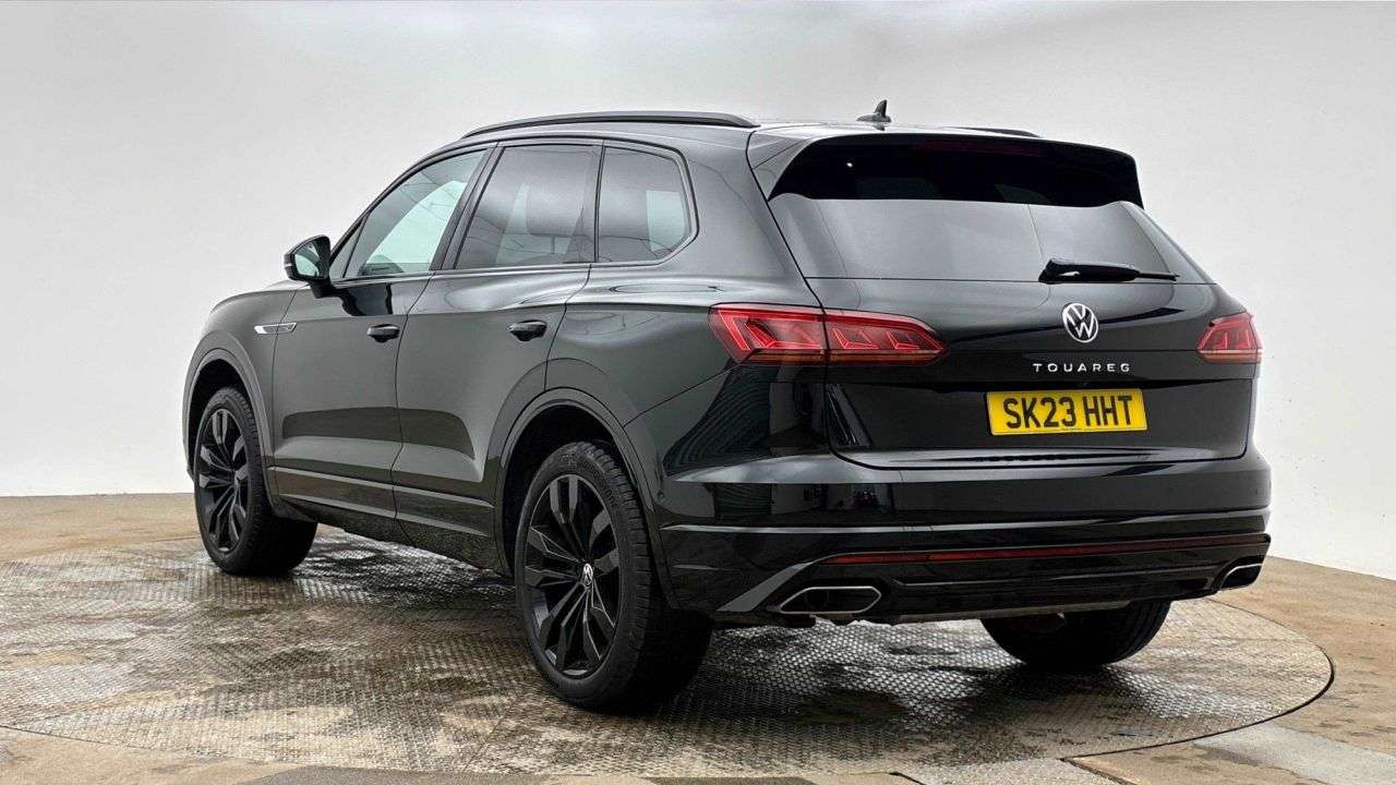 A 2023 VOLKSWAGEN TOUAREG 3.0 TDI V6 Black Edition SUV 5dr Diesel Tiptronic 4Motion Euro 6 (s/s) (286 A 2023 VOLKSWAGEN TOUAREG 3.0 TDI V6 Black Edition SUV 5dr Diesel Tiptronic 4Motion Euro 6 (s/s) (286