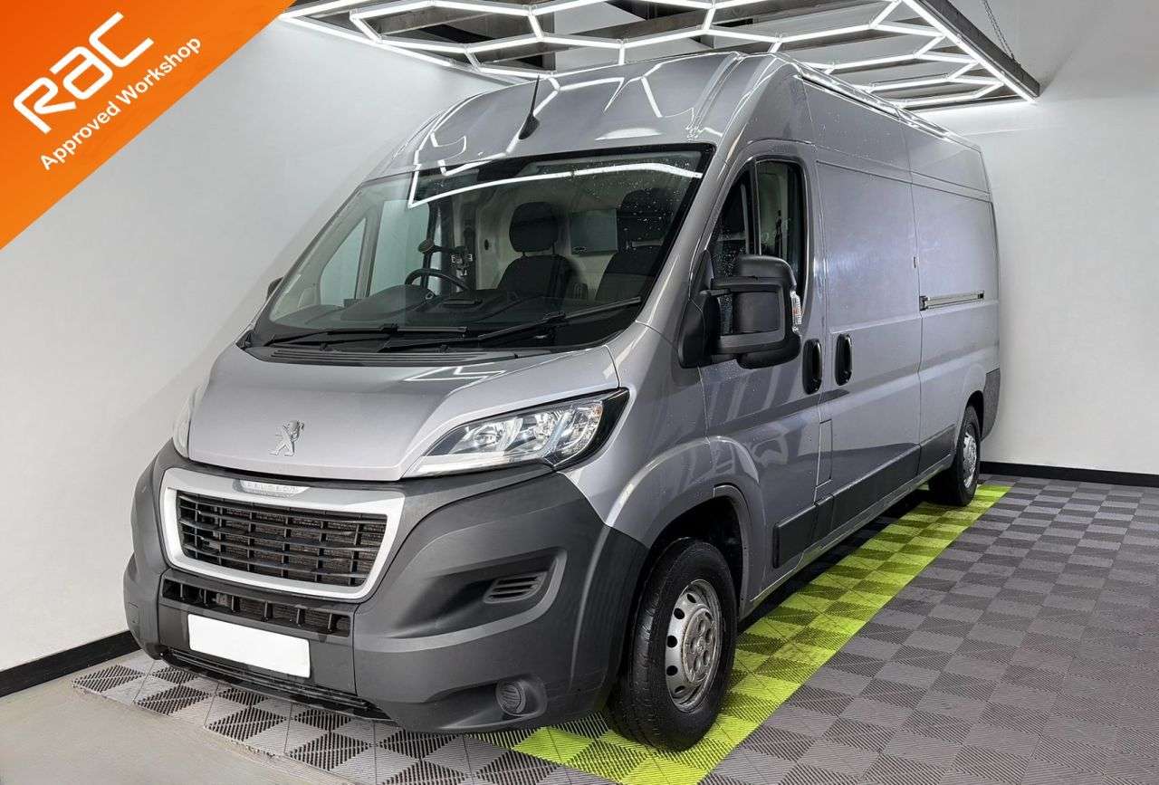 A 2021 PEUGEOT BOXER 2.2 BlueHDi 335 Professional Panel Van 5dr Diesel Manual L3 H2 Euro 6 (s/s) A 2021 PEUGEOT BOXER 2.2 BlueHDi 335 Professional Panel Van 5dr Diesel Manual L3 H2 Euro 6 (s/s)