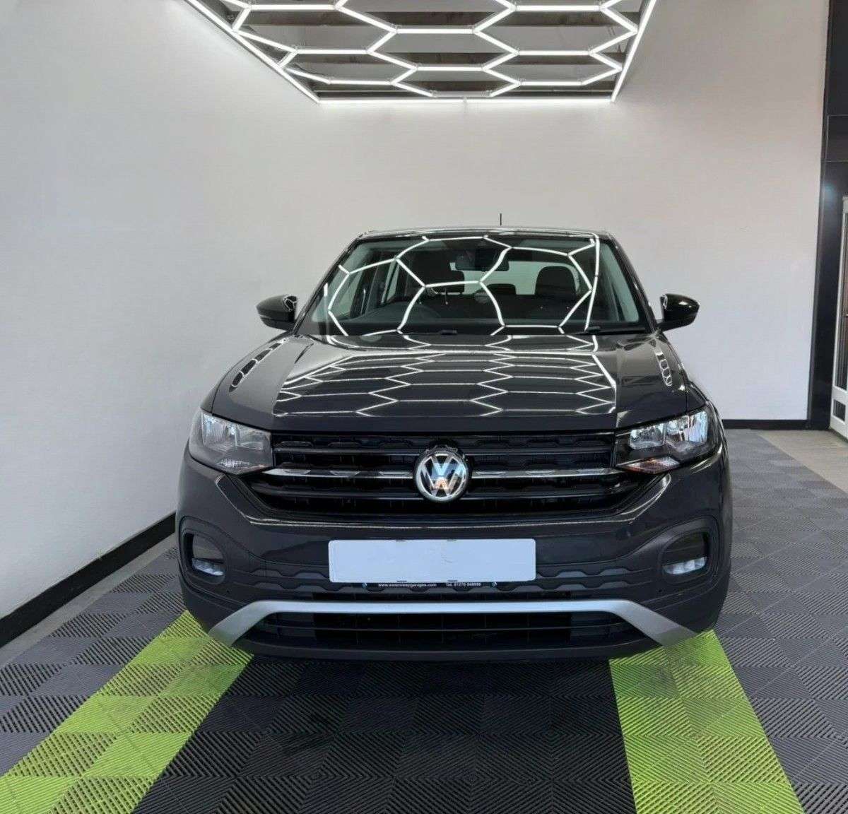 A 2020 VOLKSWAGEN T-CROSS 1.0 TSI S SUV 5dr Petrol Manual Euro 6 (s/s) (95 ps) A 2020 VOLKSWAGEN T-CROSS 1.0 TSI S SUV 5dr Petrol Manual Euro 6 (s/s) (95 ps)