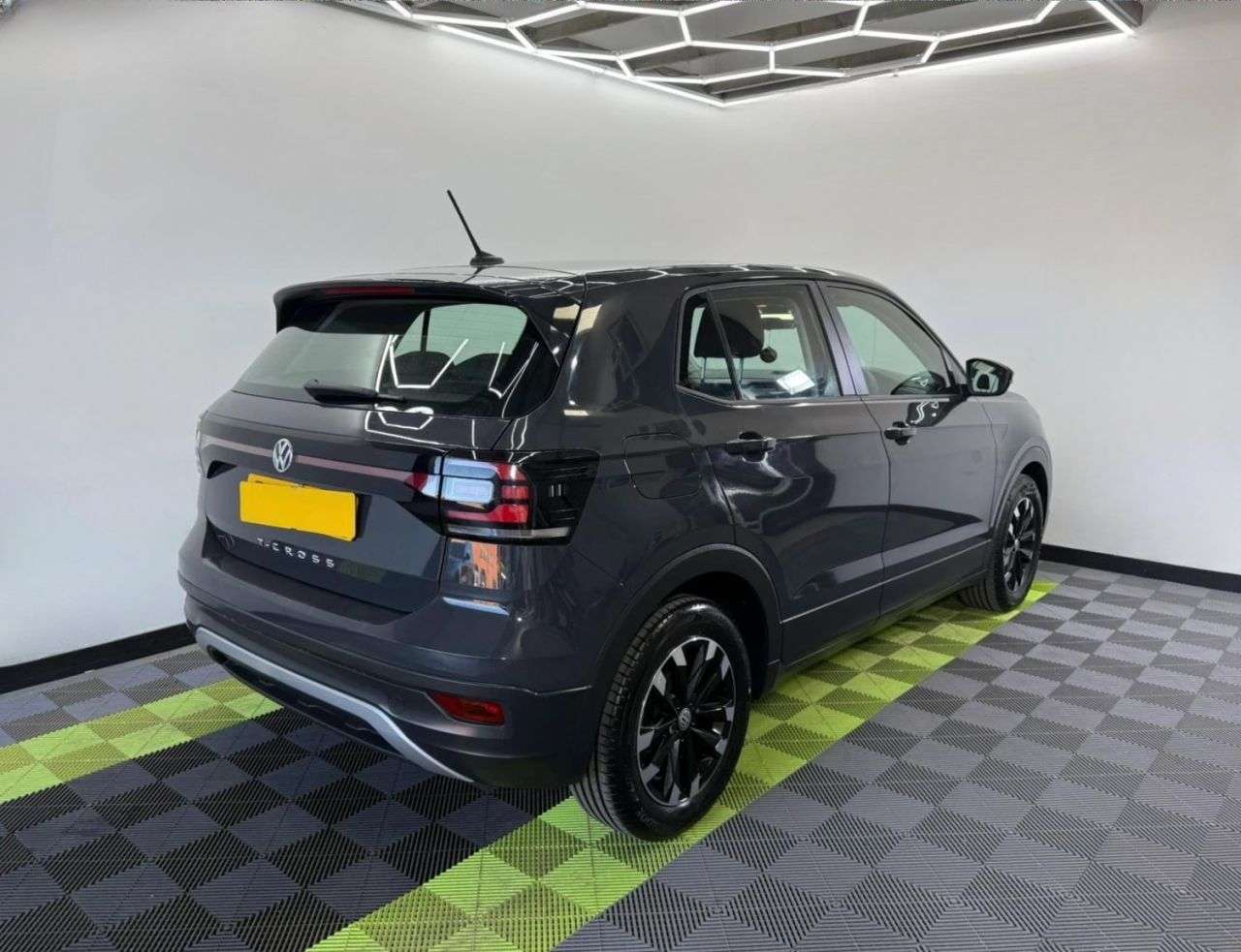 A 2020 VOLKSWAGEN T-CROSS 1.0 TSI S SUV 5dr Petrol Manual Euro 6 (s/s) (95 ps) A 2020 VOLKSWAGEN T-CROSS 1.0 TSI S SUV 5dr Petrol Manual Euro 6 (s/s) (95 ps)
