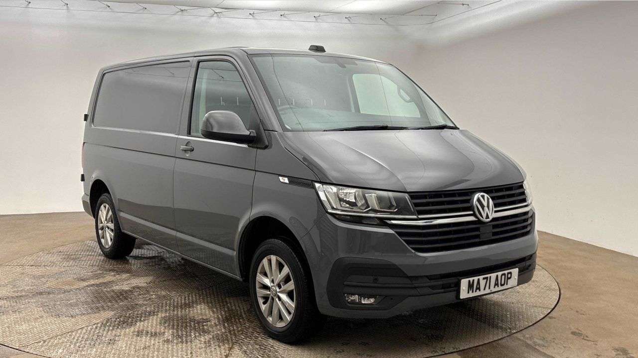 A 2021 VOLKSWAGEN TRANSPORTER 2.0 TDI T30 Highline Panel Van 5dr Diesel Manual FWD SWB Euro 6 (s/s) (110 A 2021 VOLKSWAGEN TRANSPORTER 2.0 TDI T30 Highline Panel Van 5dr Diesel Manual FWD SWB Euro 6 (s/s) (110