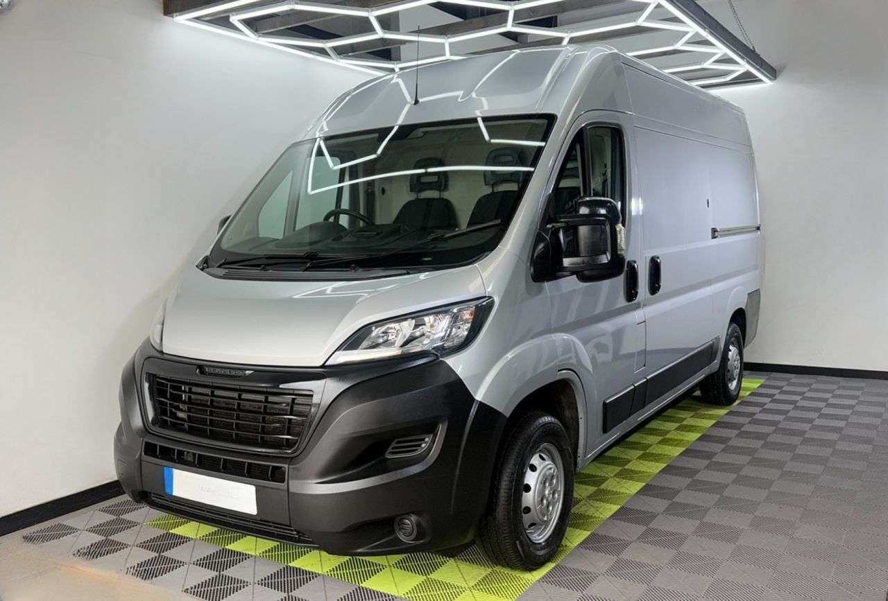 A 2019 PEUGEOT BOXER 2.0 BlueHDi 335 Professional Panel Van 5dr Diesel Manual L2 H2 Euro 6 (130 A 2019 PEUGEOT BOXER 2.0 BlueHDi 335 Professional Panel Van 5dr Diesel Manual L2 H2 Euro 6 (130