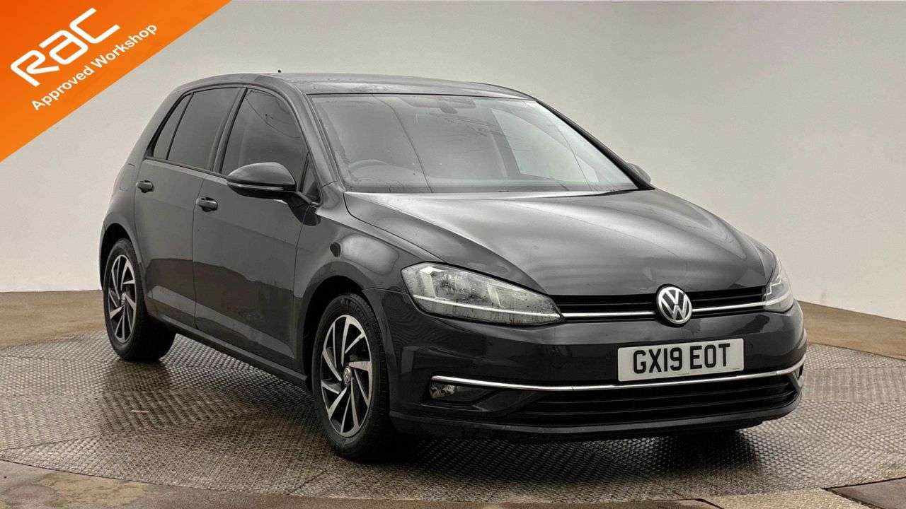 A 2019 VOLKSWAGEN GOLF 1.6 TDI Match Hatchback 5dr Diesel DSG Euro 6 (s/s) (115 ps) A 2019 VOLKSWAGEN GOLF 1.6 TDI Match Hatchback 5dr Diesel DSG Euro 6 (s/s) (115 ps)