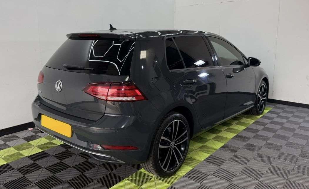 A 2019 VOLKSWAGEN GOLF 1.6 TDI Match Hatchback 5dr Diesel DSG Euro 6 (s/s) (115 ps) A 2019 VOLKSWAGEN GOLF 1.6 TDI Match Hatchback 5dr Diesel DSG Euro 6 (s/s) (115 ps)