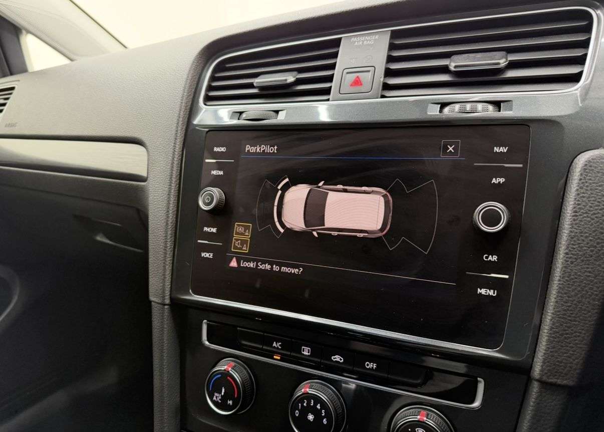 2019 VOLKSWAGEN GOLF 2019 VOLKSWAGEN GOLF