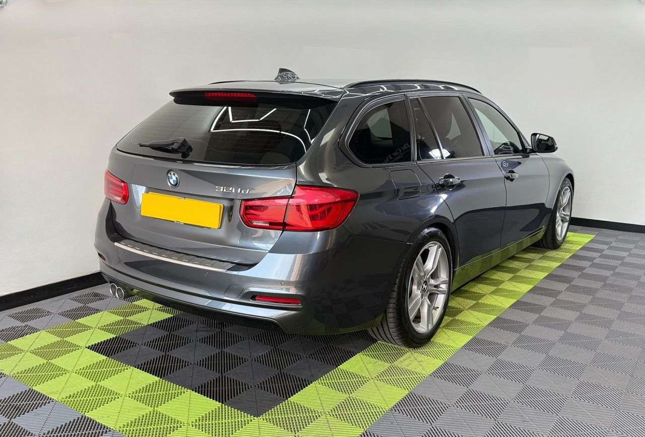 A 2017 BMW 3 SERIES 320D ED PLUS TOURING A 2017 BMW 3 SERIES 320D ED PLUS TOURING