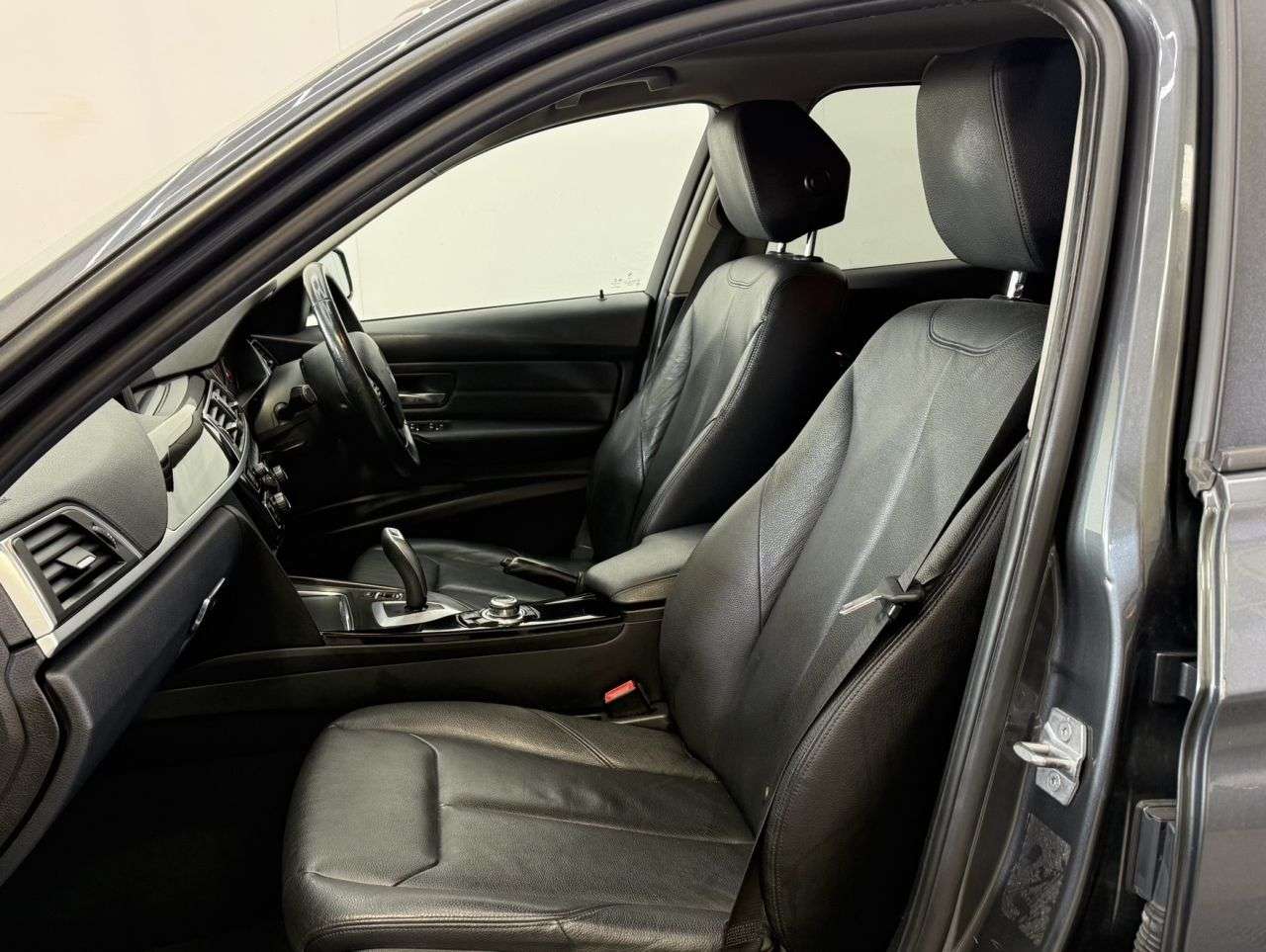 2017 BMW 3 SERIES 2017 BMW 3 SERIES
