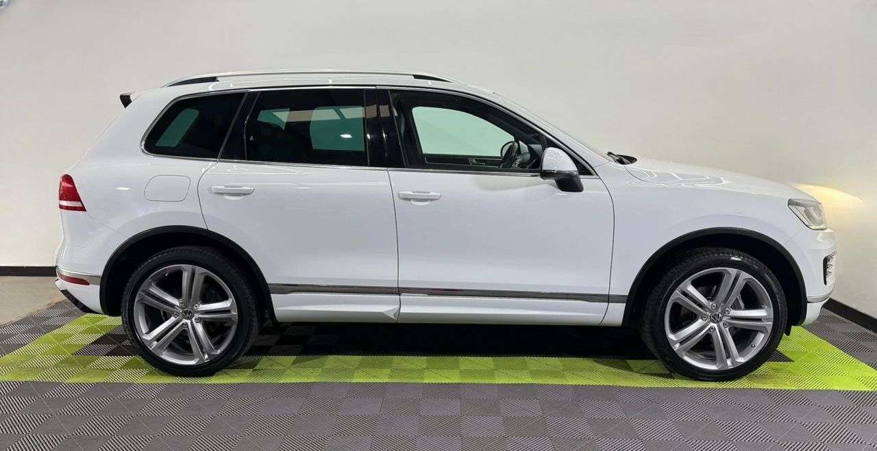 2017 VOLKSWAGEN TOUAREG 2017 VOLKSWAGEN TOUAREG