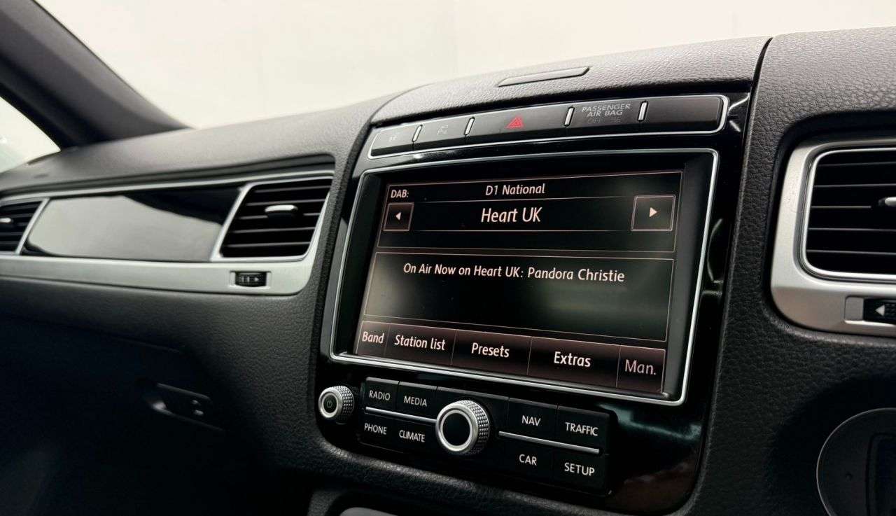 2017 VOLKSWAGEN TOUAREG 2017 VOLKSWAGEN TOUAREG