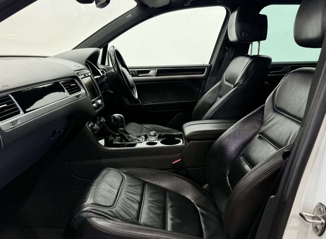 2017 VOLKSWAGEN TOUAREG 2017 VOLKSWAGEN TOUAREG