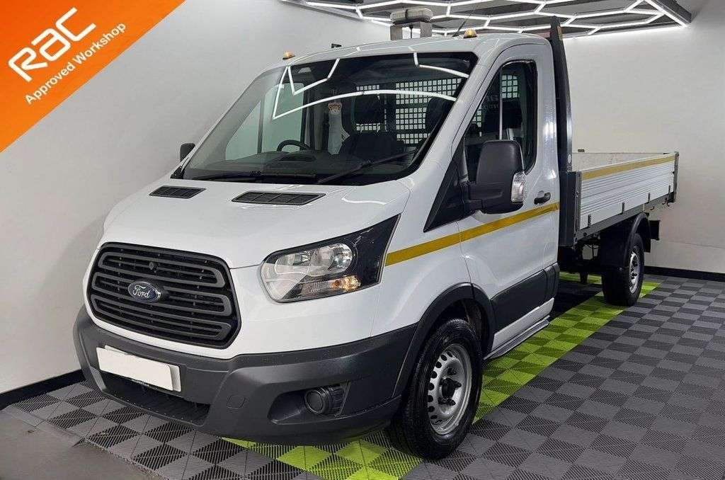 A 2018 FORD TRANSIT 2.0 350 EcoBlue Chassis Cab 2dr Diesel Manual FWD L2 H1 Euro 6 (130 ps) A 2018 FORD TRANSIT 2.0 350 EcoBlue Chassis Cab 2dr Diesel Manual FWD L2 H1 Euro 6 (130 ps)