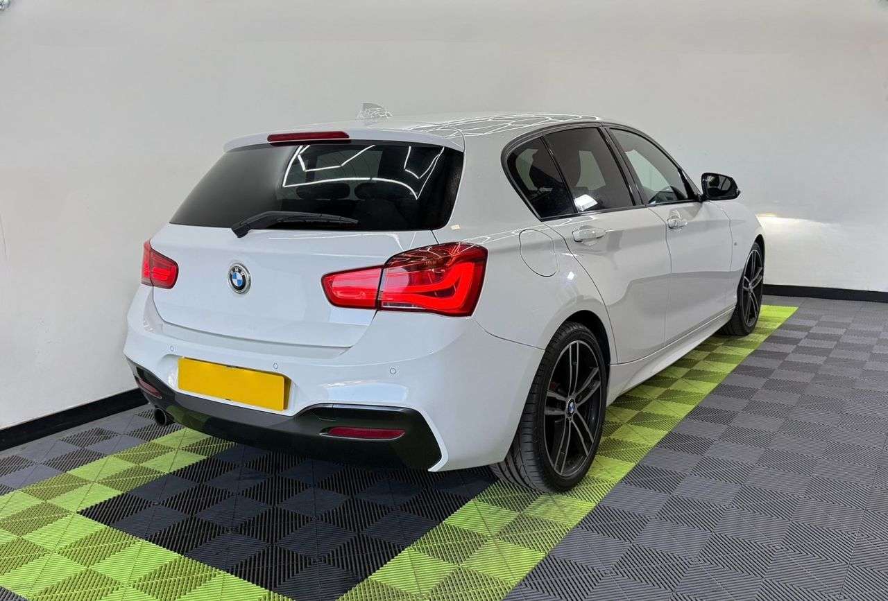 A 2017 BMW 1 SERIES 1.5 118i M Sport Hatchback 5dr Petrol Auto Euro 6 (s/s) (136 ps) A 2017 BMW 1 SERIES 1.5 118i M Sport Hatchback 5dr Petrol Auto Euro 6 (s/s) (136 ps)