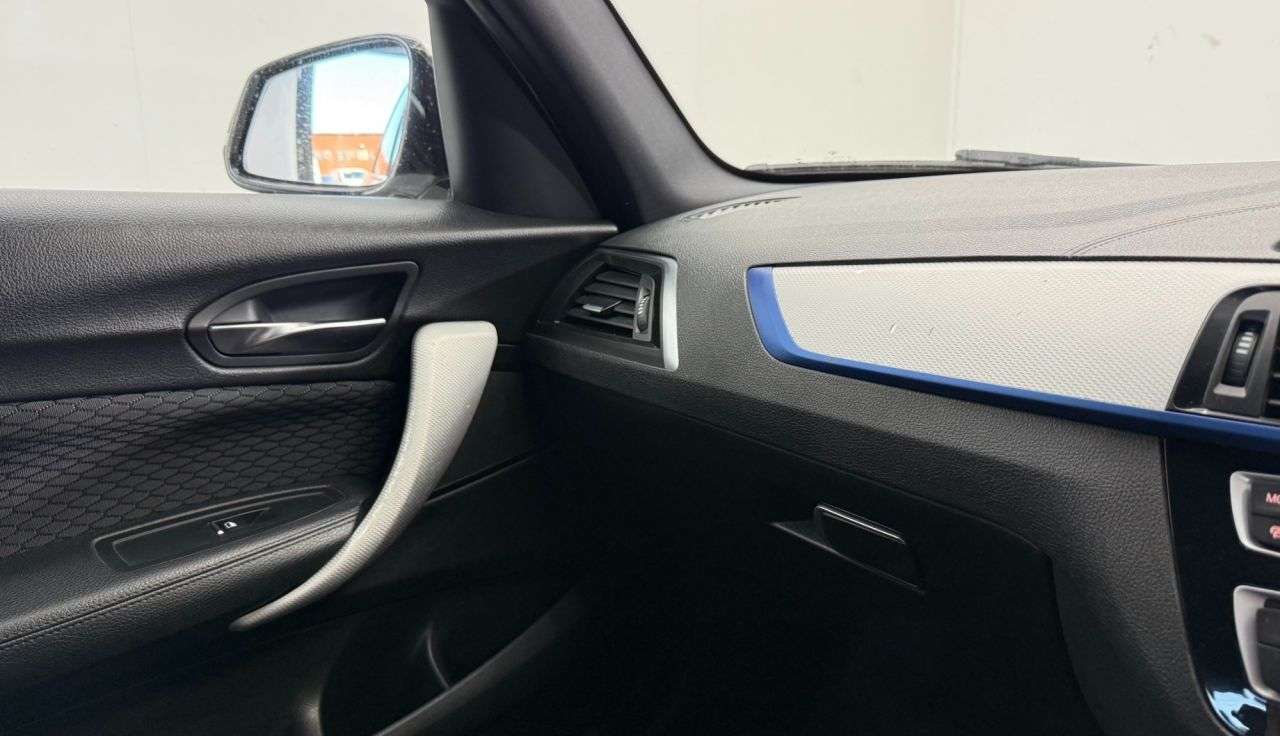 2017 BMW 1 SERIES 2017 BMW 1 SERIES