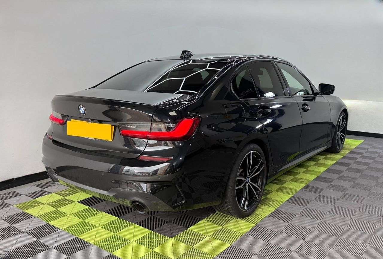 A 2021 BMW 3 SERIES 2.0 320d MHT M Sport Saloon 4dr Diesel Hybrid Auto Euro 6 (s/s) (190 ps) A 2021 BMW 3 SERIES 2.0 320d MHT M Sport Saloon 4dr Diesel Hybrid Auto Euro 6 (s/s) (190 ps)