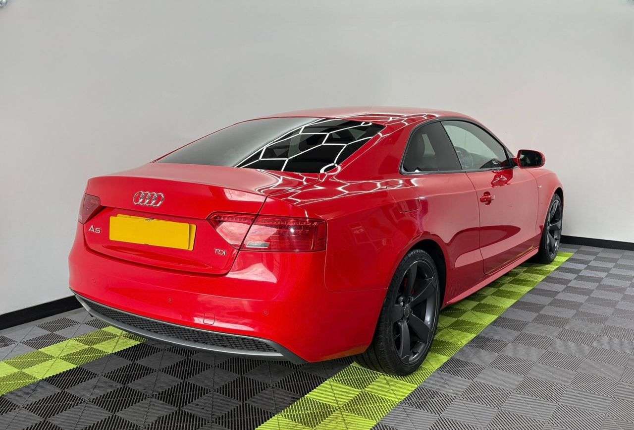 A 2013 AUDI A5 2.0 TDI Black Edition Coupe 2dr Diesel Manual Euro 5 (s/s) (177 ps) A 2013 AUDI A5 2.0 TDI Black Edition Coupe 2dr Diesel Manual Euro 5 (s/s) (177 ps)