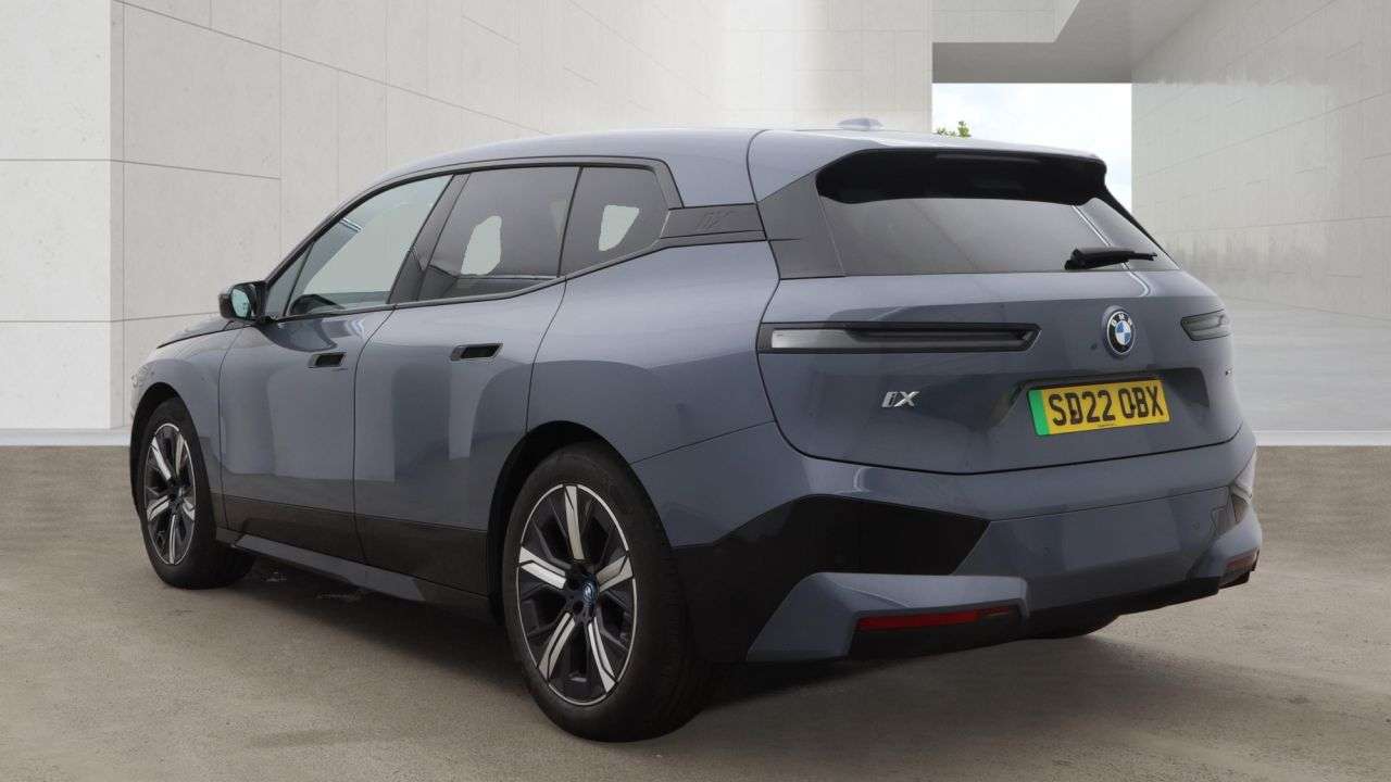 A 2022 BMW IX 40 76.6kWh M Sport SUV 5dr Electric Auto xDrive (326 ps) A 2022 BMW IX 40 76.6kWh M Sport SUV 5dr Electric Auto xDrive (326 ps)
