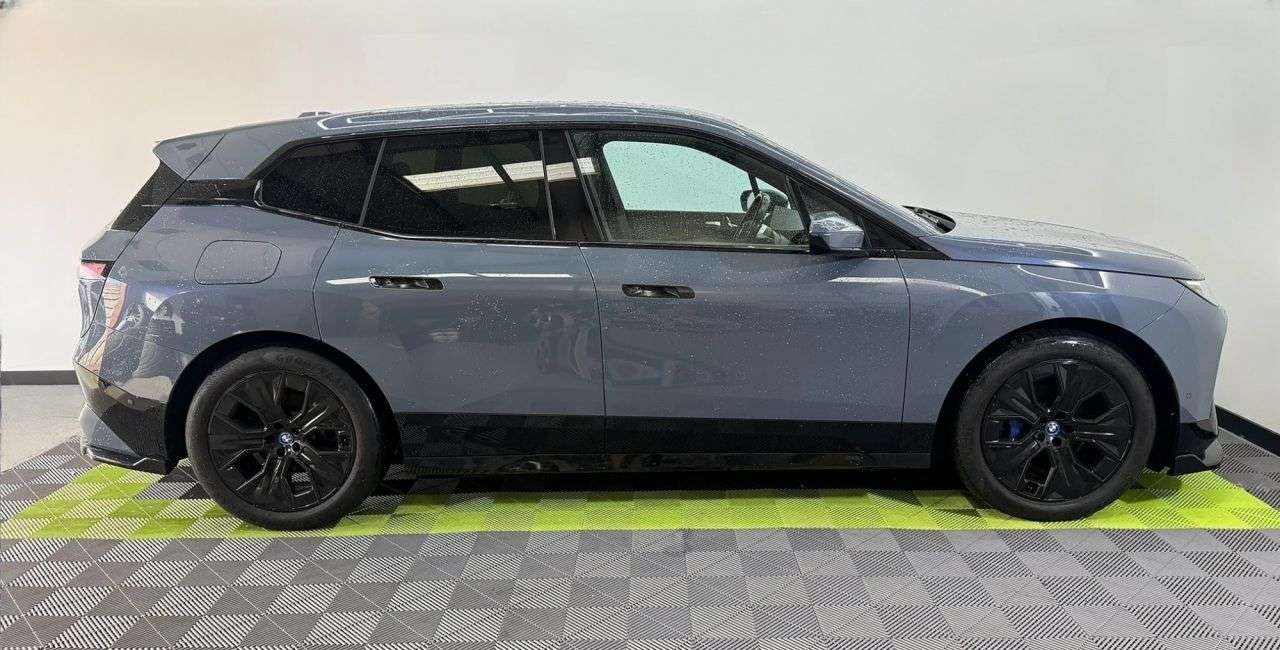 2022 BMW IX 2022 BMW IX