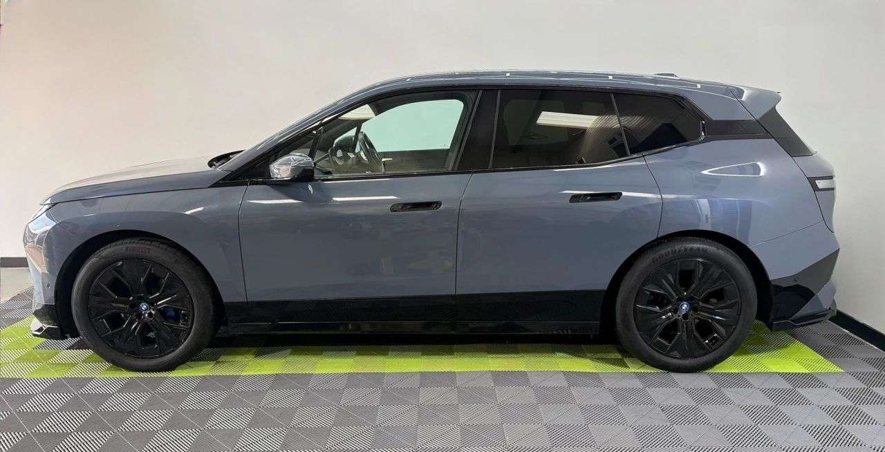 2022 BMW IX 2022 BMW IX