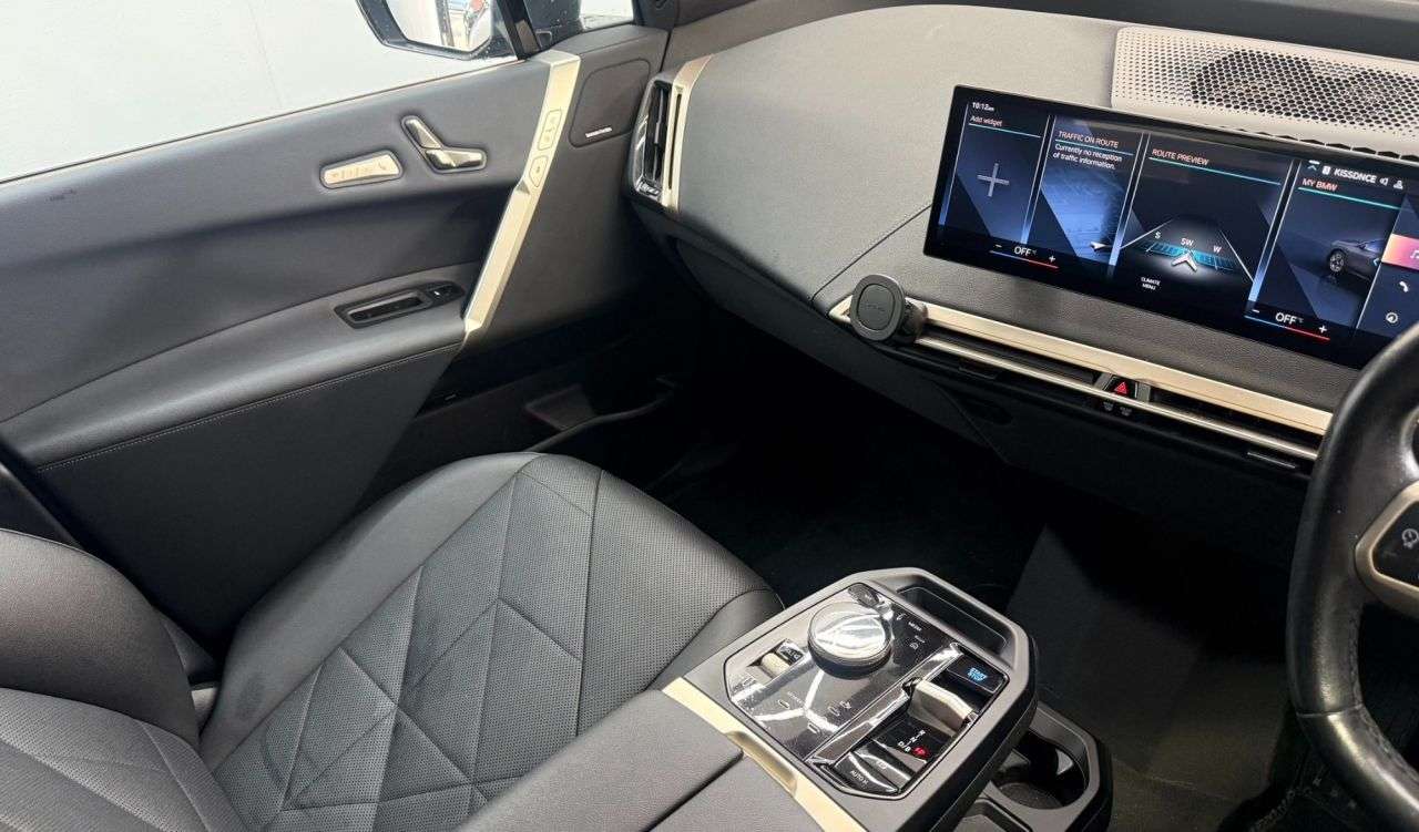 2022 BMW IX 2022 BMW IX