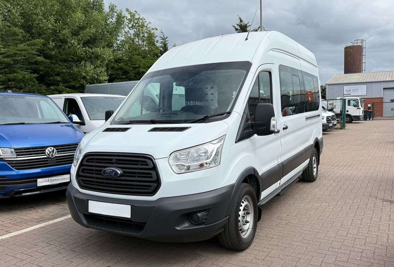 A 2015 FORD TRANSIT 2.2 TDCi 410 HDT Minibus 4dr Diesel Manual L3 H3 (14 seats) (196 g/km, 123 A 2015 FORD TRANSIT 2.2 TDCi 410 HDT Minibus 4dr Diesel Manual L3 H3 (14 seats) (196 g/km, 123