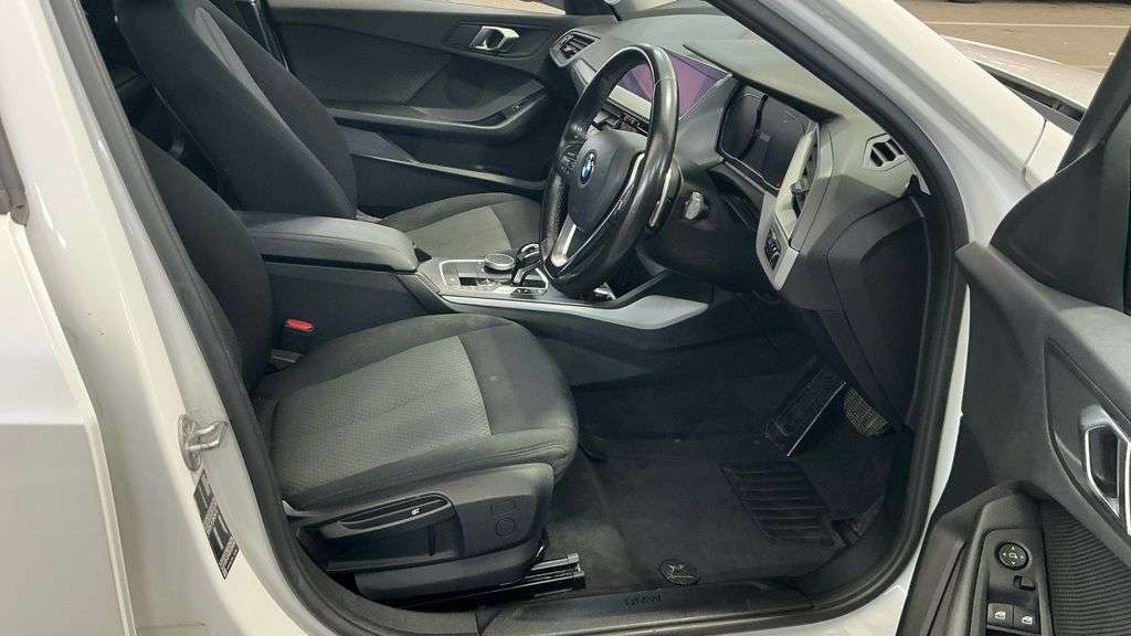 2021 BMW 1 SERIES 2021 BMW 1 SERIES