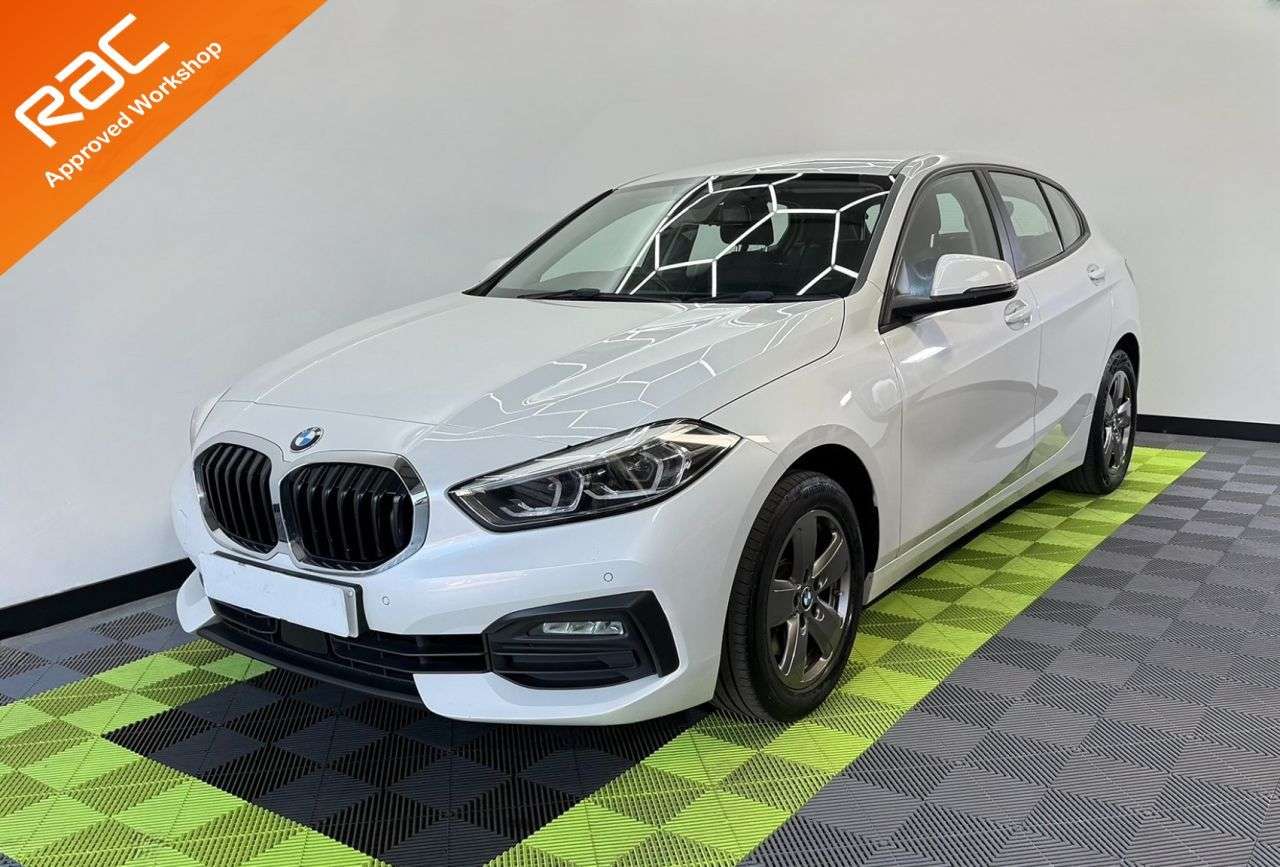 A 2021 BMW 1 SERIES 2.0 118d SE Hatchback 5dr Diesel Auto Euro 6 (s/s) (150 ps) A 2021 BMW 1 SERIES 2.0 118d SE Hatchback 5dr Diesel Auto Euro 6 (s/s) (150 ps)