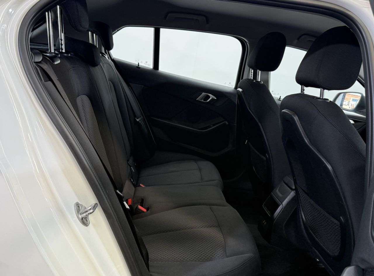 2021 BMW 1 SERIES 2021 BMW 1 SERIES