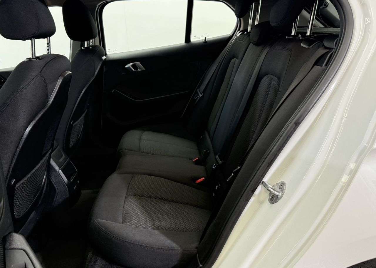 2021 BMW 1 SERIES 2021 BMW 1 SERIES