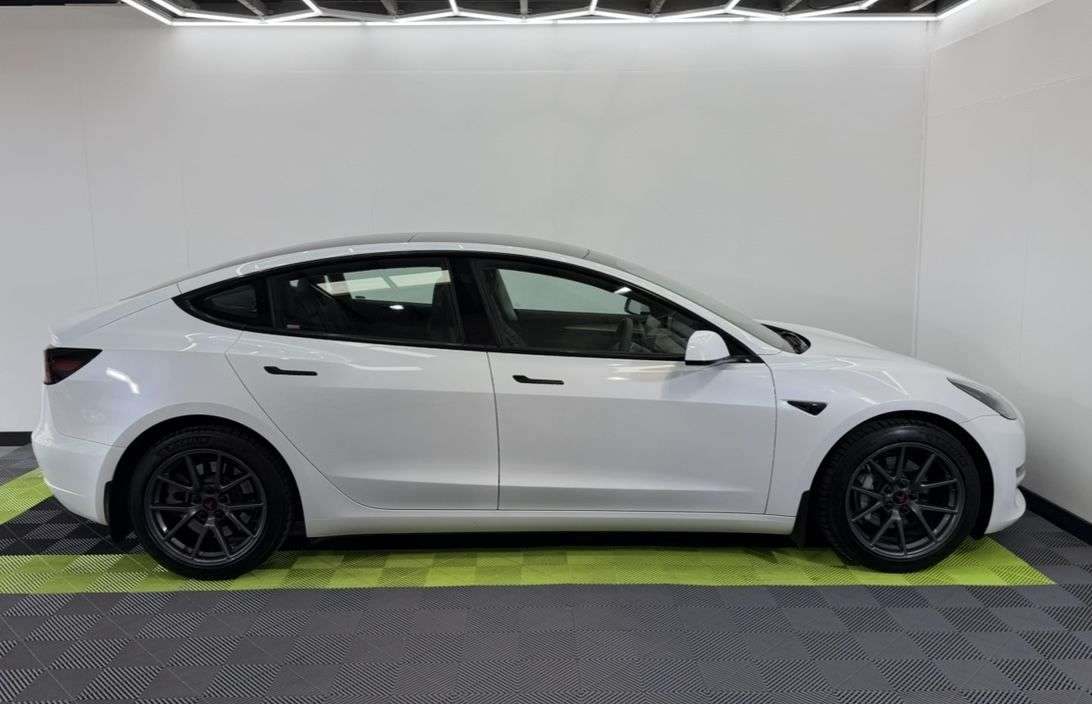 2021 TESLA MODEL 3 2021 TESLA MODEL 3