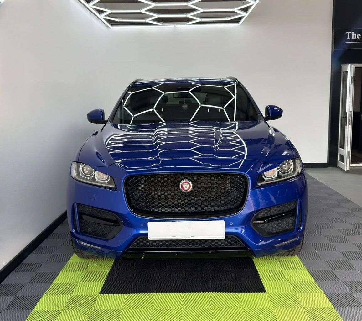 2018 JAGUAR F-PACE 2018 JAGUAR F-PACE