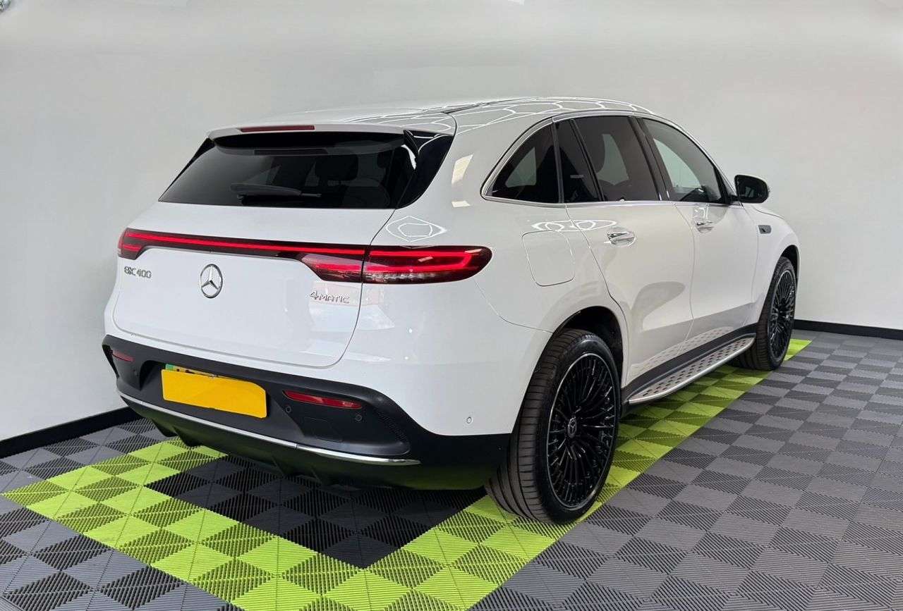 A 2022 MERCEDES-BENZ EQC EQC 400 80kWh AMG Line (Premium Plus) SUV 5dr Electric Auto 4MATIC (408 ps) A 2022 MERCEDES-BENZ EQC EQC 400 80kWh AMG Line (Premium Plus) SUV 5dr Electric Auto 4MATIC (408 ps)
