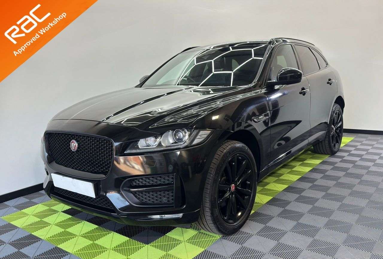 A 2019 JAGUAR F-PACE 2.0 D180 R-Sport SUV 5dr Diesel Auto AWD Euro 6 (s/s) (180 ps) A 2019 JAGUAR F-PACE 2.0 D180 R-Sport SUV 5dr Diesel Auto AWD Euro 6 (s/s) (180 ps)