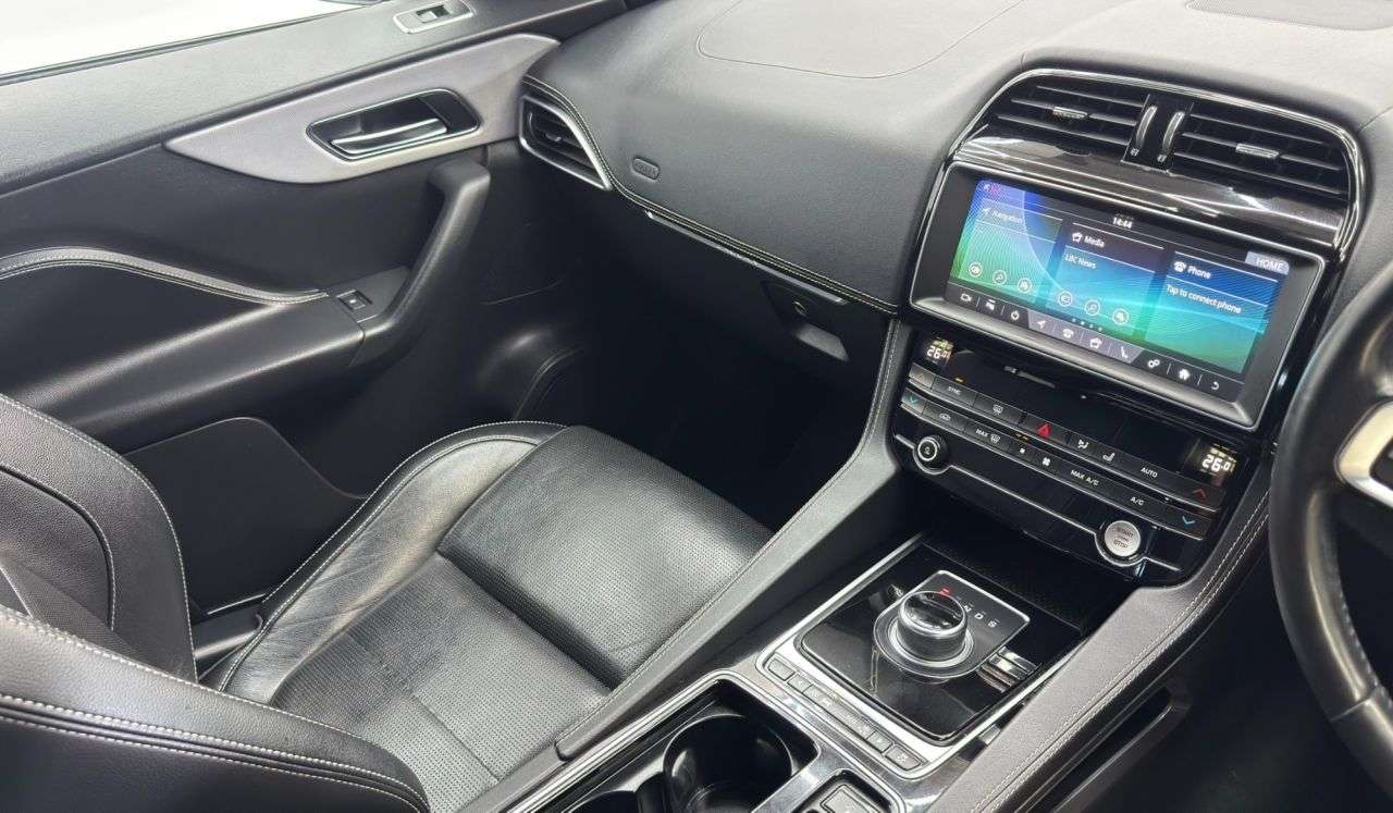 2019 JAGUAR F-PACE 2019 JAGUAR F-PACE